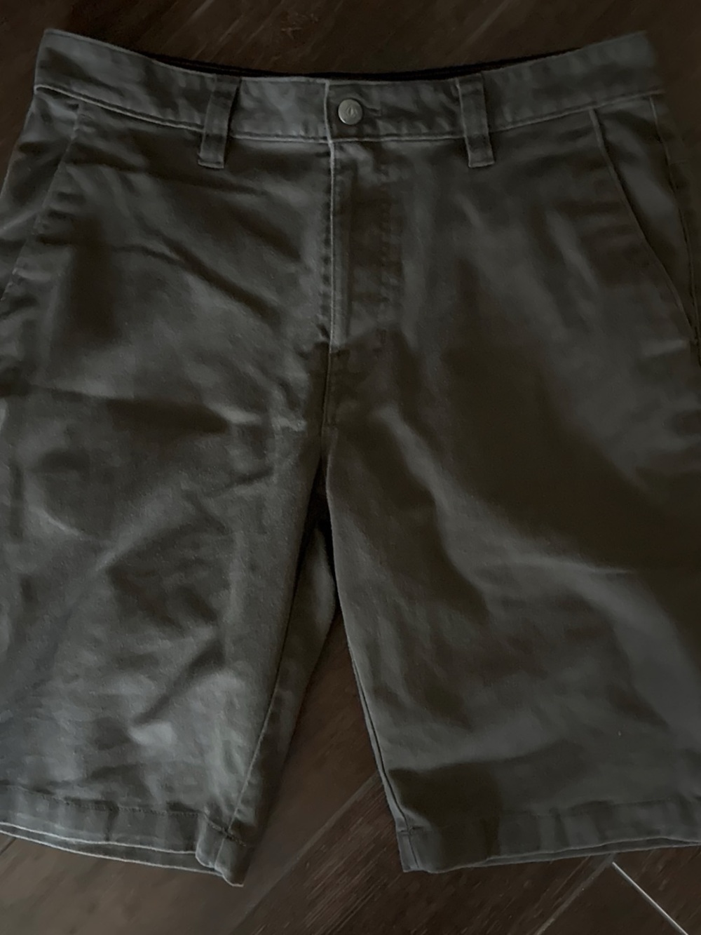 Used Mushroom Volcom Chino Shorts. Men’s 32”